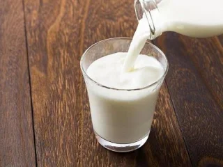 Что такое цельное молоко? Разница между свежим молоком и цельным сухим молоком