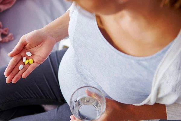 Nautamine (difenhydramine) geneesmiddel tegen reisziekte: hoe correct te gebruiken?